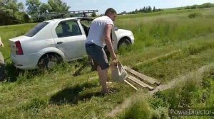 Как папа и дедушка построили мост на берегу реки