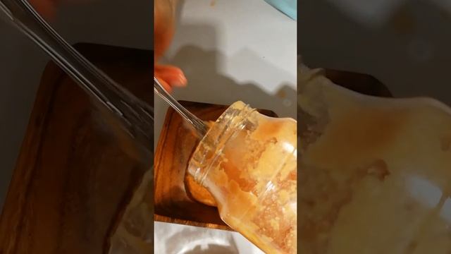 Хумус - идеальный вариант завтрака, обеда, перекуса и ужина. Самый нежный вкус с угольком. Быстро.