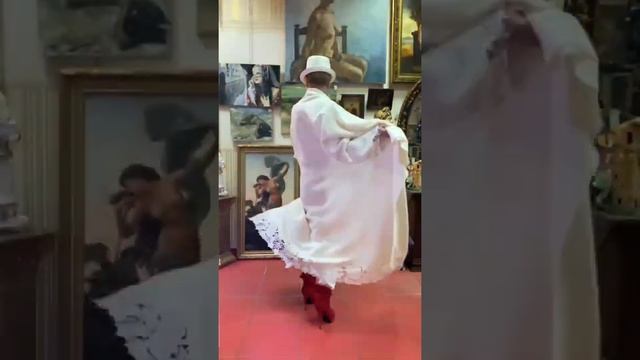 Осенняя коллекция. Кардиган белый, удлинённый. Шерсть. Дизайнерская коллекция