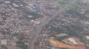 Landing at Tan Son Nhat International Airport in Ho Chi Minh City (ホーチミン市 タンソンニャット国際空港に着陸)