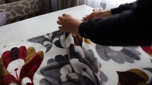 Купила новый плед и сразу его переделала. Покажу, какая красота получилась