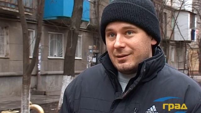 Жители дома по улице Космонавтов бьют тревогу смотреть онлайн