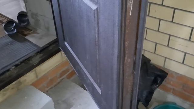 СТОИТ ЛИ СТАВИТЬ ДВЕРЬ С ТЕРМОРАЗРЫВОМ В ЧАСТНОМ ДОМЕ.