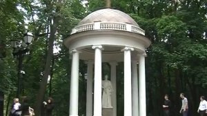 Москва.  Царицынские пруды.