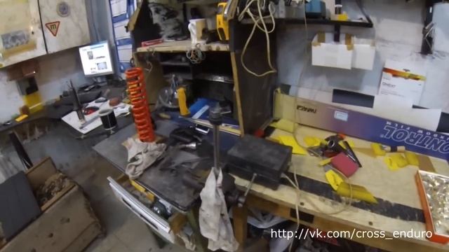 Motoland XR 250 - доработка заднего амортизатора смотреть онлайн