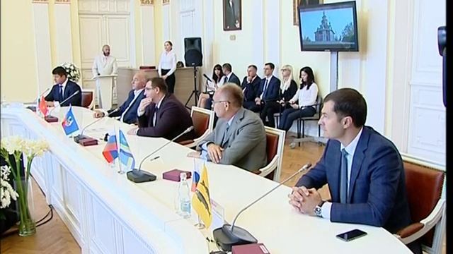 В Ярославле отметили 50-летний юбилей туристического маршрута «Золотое Кольцо России» смотреть онлайн