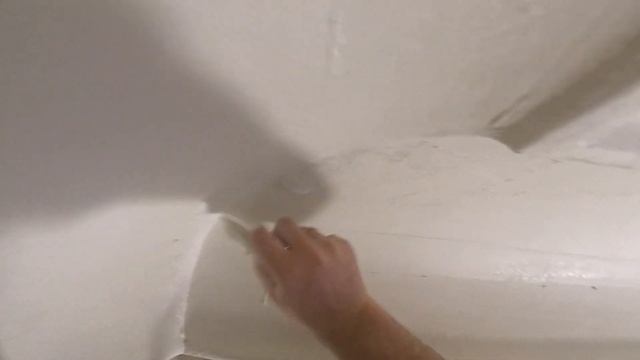 20. Финишная шпаклевка карниза и потолка. Полное первое шпаклевание. Реставрация потолка старый фон смотреть онлайн