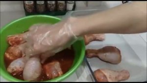 КУРИНЫЕ НОЖКИ С КАРТОФЕЛЕМ В СОУСЕ ЗАПЕЧЕННЫЕ В ДУХОВКЕ.