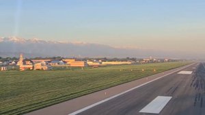 Алматы Ан-225 МРИЯ. Взлет самого большого самолета в мире.  Видео из кабины экипажа.