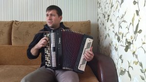 Миллион алых роз.... на баяне!