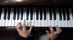 Дождик. И. Кореневская. Играет ученик 1 класса.