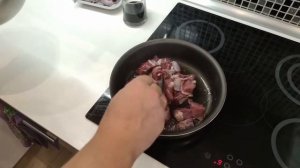 Сочная и нежная БАРАНЬЯ НОГА В ВИННОМ СОУСЕ на сковороде