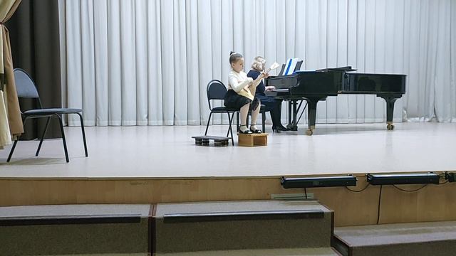 В. Котельников Колыбельная и Шутка смотреть онлайн