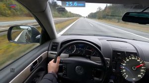 Volkswagen TOUAREG 3.0tdi 239hp Test drive on Autobahn