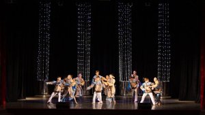 "ПОЙДУ ПЛЯСАТЬ" Хореографический ансамбль "Ашинский Неугомон"