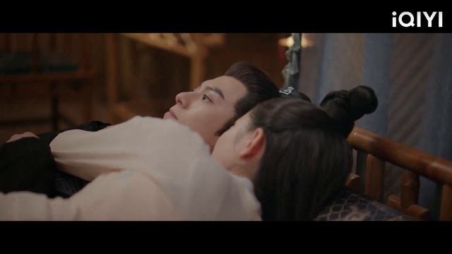 灰姑娘趁霸總睡着偷親他，撲進霸總懷裡摟腰睡，霸總嘴角瘋狂上揚！