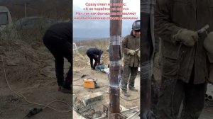 Бурение скважин. Цементация колонны методом продавки с использованием системы пробок и клапанов.