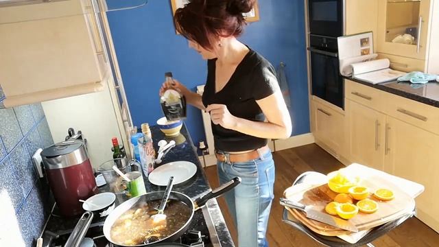 Pan roasted duck breast with plum orange sauce Утиные грудки в сливово - апельсиновым соусе смотреть онлайн