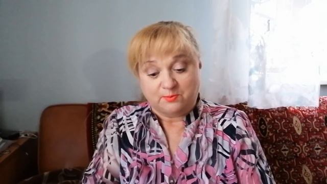 Готовлю салат из ананасов к приходу гостей!!!! смотреть онлайн