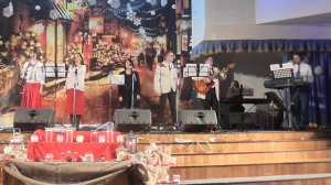 2016-12-25 Часть 7 Прославление: песня "Радуйся, мир!"