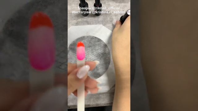 Коррекция гель-лаком, форма миндаль и блестки под молочную базу смотреть онлайн