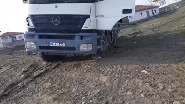 Beton mikseri yan yattı смотреть онлайн