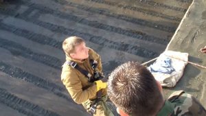 Высотно-штурмовая подготовка (штурмовой альпинизм)! Техника выхода с крыши и на спуске! ВСК"Витязь"