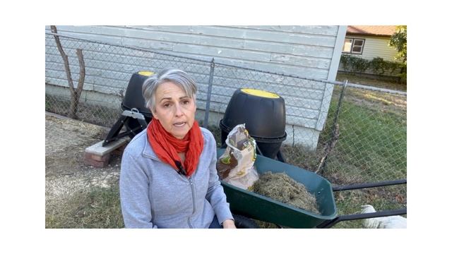 Make Compost with Grass and Equine Pellets - Clean and Simple #compost #garden #fertilize #weeding смотреть онлайн