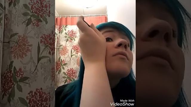 Simple Emo Makeup Tutorial смотреть онлайн