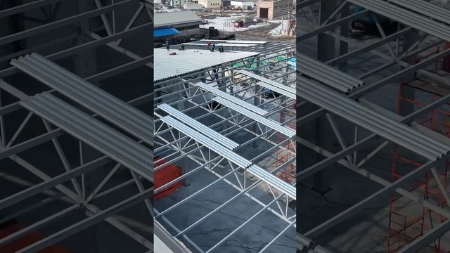 Монтаж проф. листа на кровлю Склада 1500м2