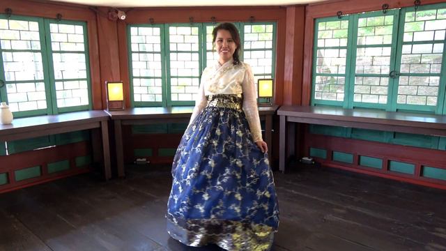 How to Rent Traditional Korean Dress Hanbok in Seoul смотреть онлайн
