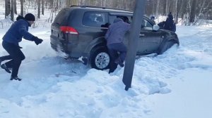 Кто застрял в снегу? Тест драйв по снегу Mazda CX-5. AWD. 4WD. Полноприводная машина.