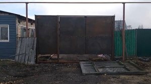 Верхнеуральск. Ворота установлены Распашные ворота с калиткой из металла.