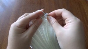 Вяжем шапку с отворотом спицами