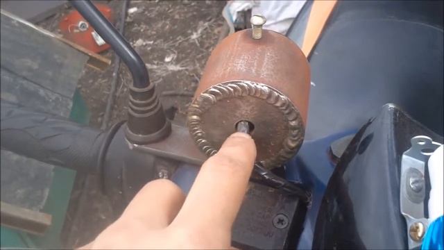 Датчик бензина от ваз 2106 на скутер / Gasoline sensor from the VAZ 2106 on a scoo