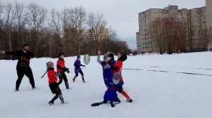 Играю в снежное регби