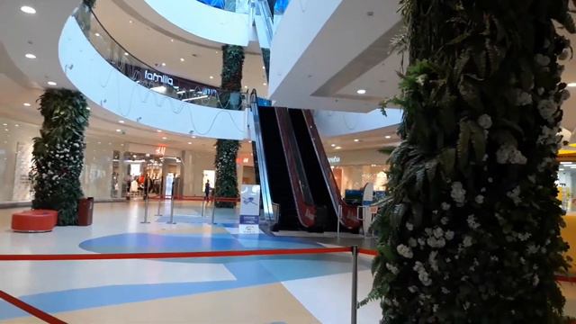 Novokuznetsk.El Centro Comercial Planet.Новокузнецк.Торговый комплекс Планета.