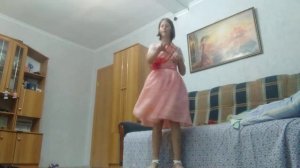 танец под песню двигаться