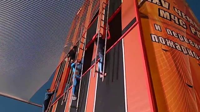 Чемпионат МЧС России. Подъем по штурмовой лестнице смотреть онлайн