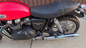 Триумф Тракстон 900