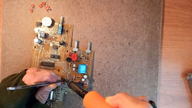 Сколько стоят радиодетали с одной электронной платы. Обзор платы №3 смотреть онлайн