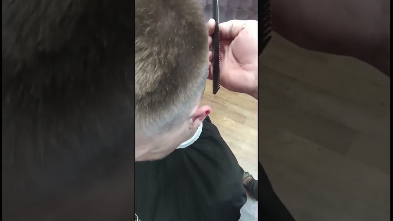 расческа по отношению к голове при стрижке смотреть онлайн