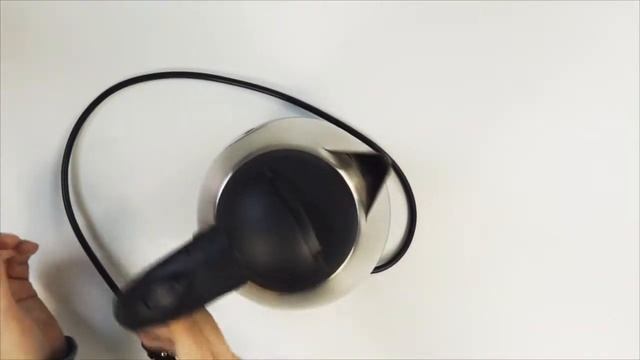 Электрический чайник SUPRA KES-1834W смотреть онлайн