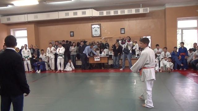 Довжик Артем- Дуда Михаил. - 50 кг. Первенство Деснянского района Киева. 13.09.2015 смотреть онлайн