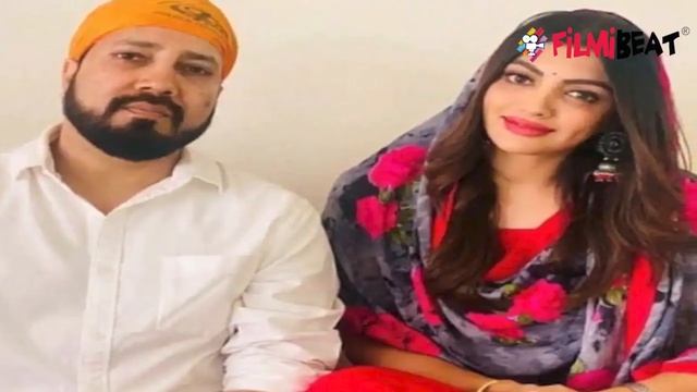 Mika Singh संग सगाई पर बोली Akanksha Puri, कह दी बड़ी बात | FilmiBeat