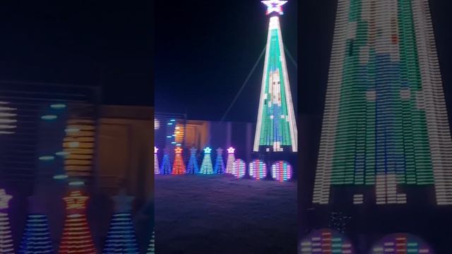 Christmas In America/Рождество в Америке.  Как жители украшают свои дома.