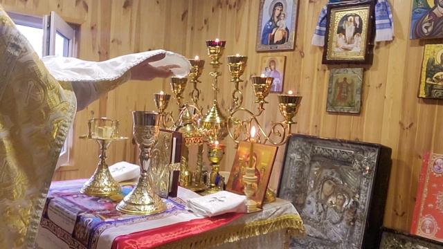 Божественна Літургія в День обрізання Господнього і святителя Василія Великого 1 січня 2024р. смотреть онлайн