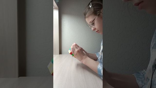 собираю узоры на кубике Рубике♥♥♥ смотреть онлайн