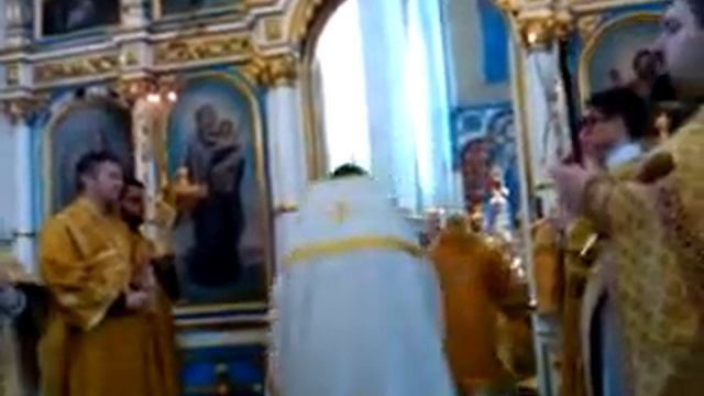 03.07.2016 - Великий вход в день Всех святых в земле русской просиявших. смотреть онлайн