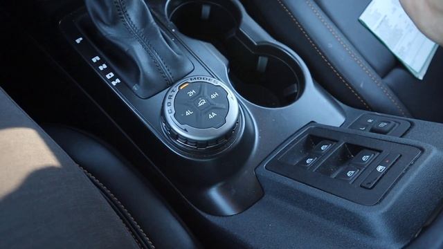 2023 Ford Bronco Badlands Sasquatch: Is The Bronco Still Worth Waiting For? смотреть онлайн